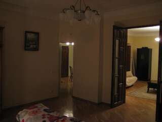 Апартаменты Апартаменты в историческом центре Львова Львов Апартаменты по адресу: Кафедральная пл., 6-24